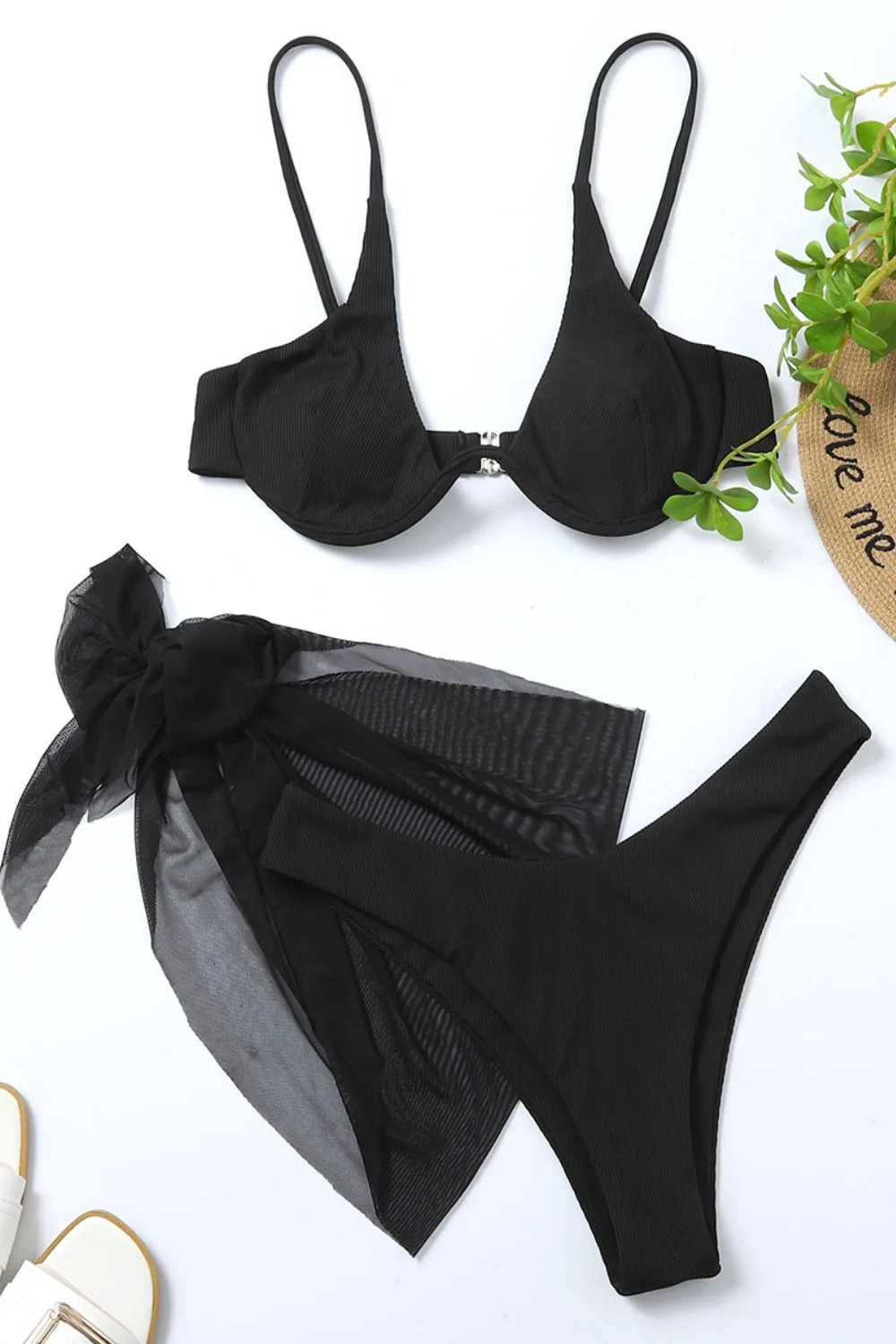 * APP EXCLUSIVE* Ribbed High Cut Three-Piece Swim Set