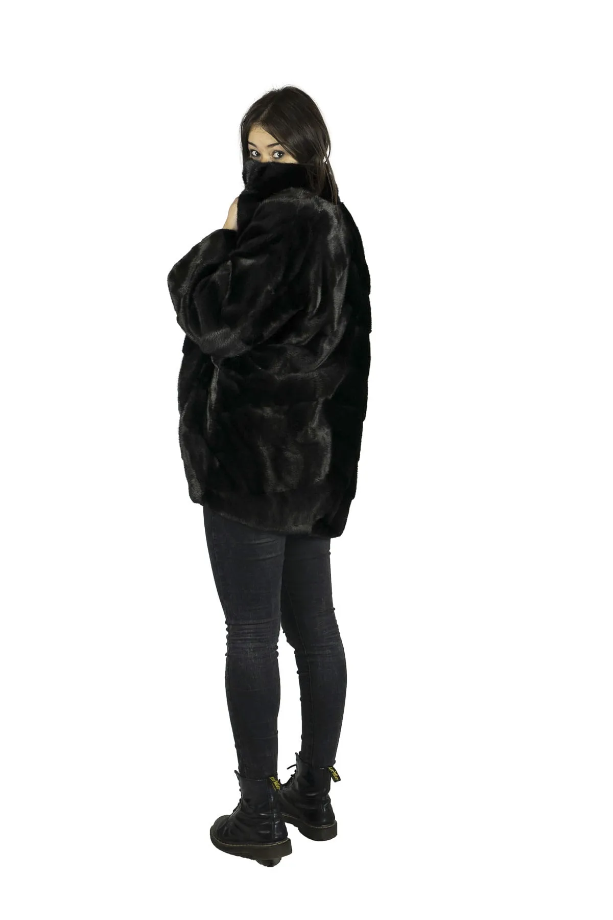 Coat in mink Black