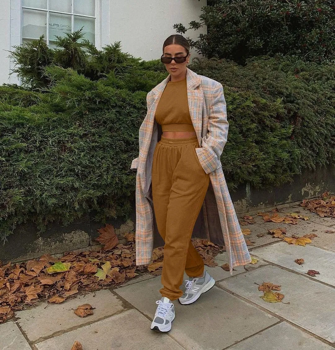 Mizoci Women's 2 Piece Outfits Lounge Jogger sets Long Sleeve Crop Top Pant Sweat Suit Tracksuit